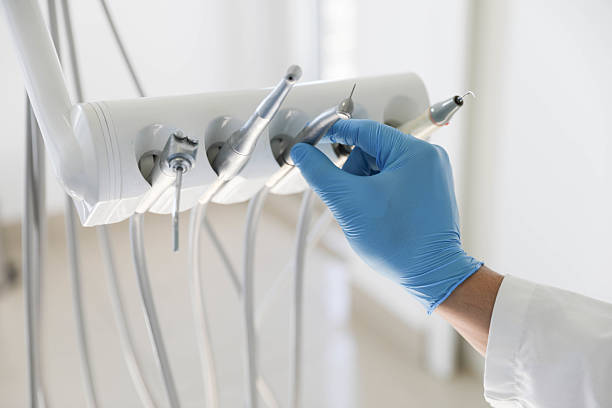 Professional Tooth Extraction technician working in Montgomery County County, IN